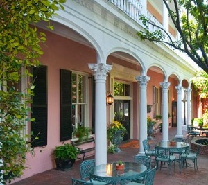 Old Charleston Walking Ghost Tour suggest The Meeting Street Inn